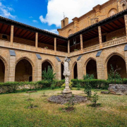 El pueblo en el que se puede visitar el único monasterio de España que fue inaugurado por un papa El pueblo en el que se puede visitar el único monasterio de España que fue inaugurado por un papa