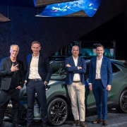 Los eléctricos Cupra Raval y Volkswagen ID. Polo desbordan la fábrica de Seat de Martorell Los eléctricos Cupra Raval y Volkswagen ID. Polo desbordan la fábrica de Seat de Martorell