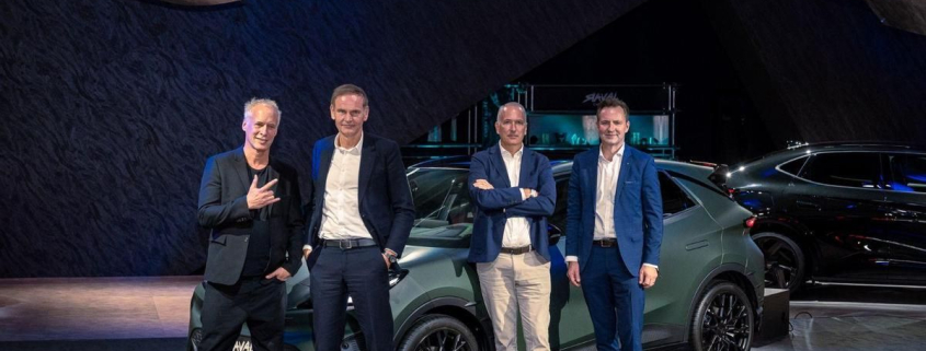Los eléctricos Cupra Raval y Volkswagen ID. Polo desbordan la fábrica de Seat de Martorell