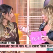 Emma García y Cristina Porta, a cuchillazo limpio en '¡Fiesta!': "Es tu problema, cariño" Emma García y Cristina Porta, a cuchillazo limpio en '¡Fiesta!': "Es tu problema, cariño"