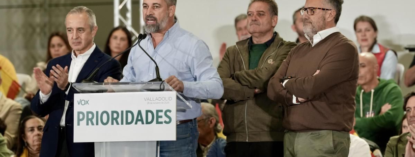 Abascal carga contra Óscar Puente, "el ministro de la muerte": "No vamos a creer nada que diga el Gobierno hasta el 29N"