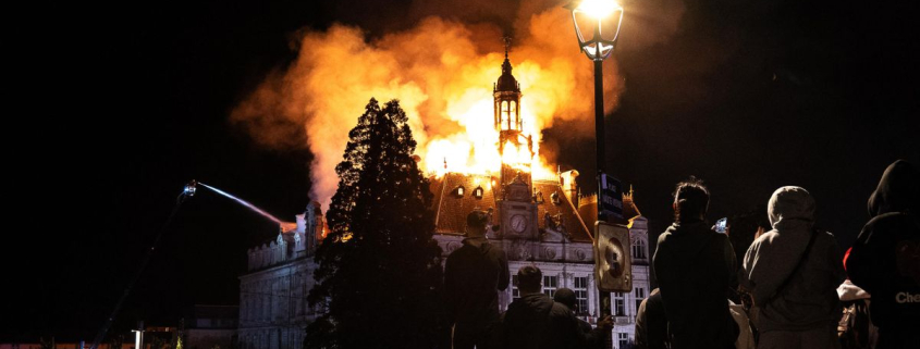 Francia arde en una jornada de protestas con 1.200 detenidos