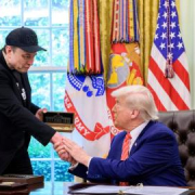 Elon Musk vuelve a la Administración Trump como asesor del Pentágono para diseñar la guerra del futuro Elon Musk vuelve a la Administración Trump como asesor del Pentágono para diseñar la guerra del futuro