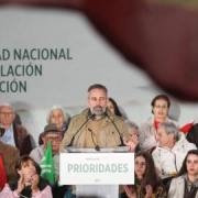La "involución" de Vox marca el paso de campaña a Feijóo y da alas a Sánchez La "involución" de Vox marca el paso de campaña a Feijóo y da alas a Sánchez
