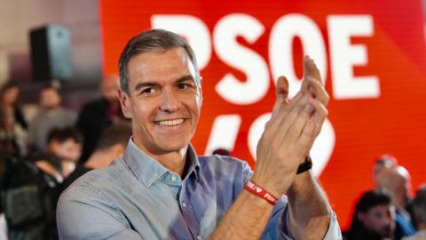 Sánchez contrapone su campaña de avances sociales frente a los sacrificios de Feijóo
