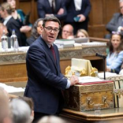 Burnham contra Johnson: el primer ministro británico pone sobre la mesa romper con el 'Brexit' y valorar un retorno a la UE Burnham contra Johnson: el primer ministro británico pone sobre la mesa romper con el 'Brexit' y valorar un retorno a la UE
