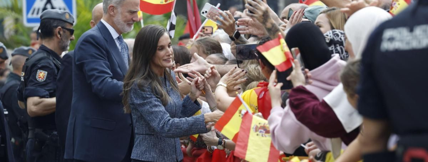 El rey se politiza