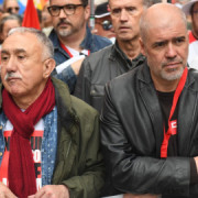 Los sindicatos no cierran la puerta a una "huelga general" por la vivienda
