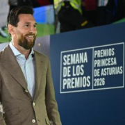 Leo Messi recogerá el Premio Princesa de Asturias de los Deportes: así fue su multitudinaria llegada a Oviedo junto a Antonela Roccuzzo Leo Messi recogerá el Premio Princesa de Asturias de los Deportes: así fue su multitudinaria llegada a Oviedo junto a Antonela Roccuzzo