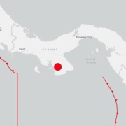 Un terremoto de magnitud 7,6 sacude el centro-sur de Panamá y activa la alerta de tsunami Un terremoto de magnitud 7,6 sacude el centro-sur de Panamá y activa la alerta de tsunami