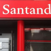 Santander incorpora Verti a sus seguros de coche y amplía su alianza con Mapfre Santander incorpora Verti a sus seguros de coche y amplía su alianza con Mapfre