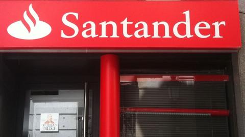 Santander incorpora Verti a sus seguros de coche y amplía su alianza con Mapfre