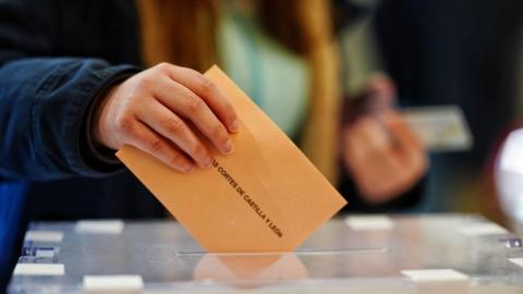 ENCUESTA: ¿Crees que el nuevo Frente Amplio puede ilusionar de nuevo al electorado de izquierdas?